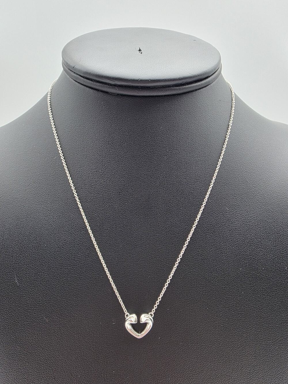 Tiffany & Co. Sterling Silver Tenderness Heart Necklace Paloma Picasso 16 Inch